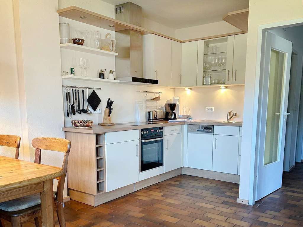 Immobilie in Prerow - Erdgeschosswohnung mit Terrasse und freiem Wiesenblick - Bild 4