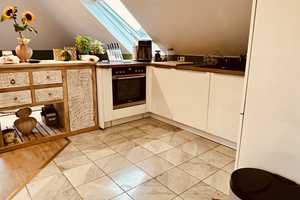 -Von Privat- Ideal für Single o.jungem Paar,ca.70m² DG-Wohnung, mit EBK,Gäste-WC,Mamorbad,Dachbalkon – Am Falkenberg 3, 51381 Leverkusen – Vorschaubild 5