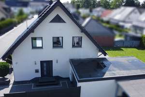 Modernes Einfamilienhaus in ruhiger Lage Lippstadts – Die vollständige Adresse der Immobilie erhältst du vom Anbieter., 59557 Lippstadt – Vorschaubild 2