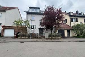 Familientraum in Bestlage: Viel Platz, Gartenparadies und sonnige Terrasse! – Die vollständige Adresse der Immobilie erhältst du vom Anbieter., 70327 Flohberg, Stuttgart – Vorschaubild 2