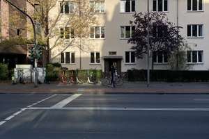 helle, kleine  Wohnung für ein Paar