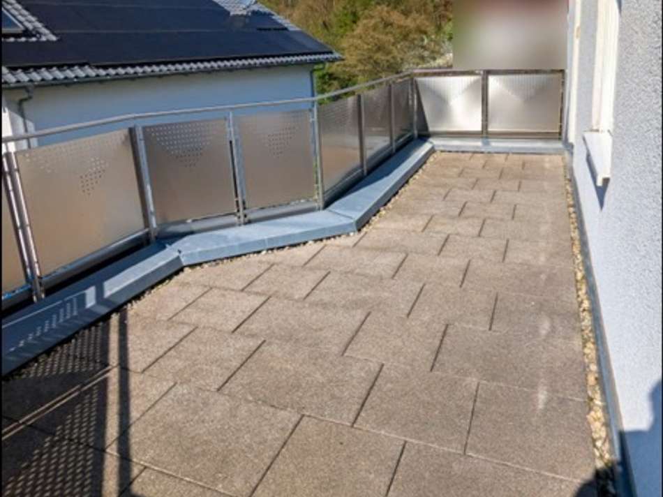 26 Balkon mit Waldblick1
