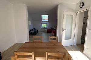 Wunderschöne 3-Zimmerwohnung mit Einbauküche im Dachgeschoss – Münchener Str. 71, 45881 Schalke, Gelsenkirchen – Vorschaubild 1