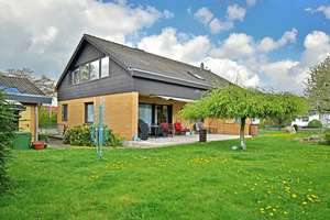 Großzügiges Wohnhaus auf wunderschönem Grundstück in Wolfhagen am Teichberg – Die vollständige Adresse der Immobilie erhältst du vom Anbieter., 34466 Wolfhagen – Vorschaubild 1