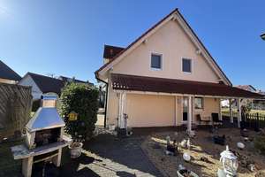 Ruhiges Familienidyll: Einfamilienhaus in Neutraubling – Die vollständige Adresse der Immobilie erhältst du vom Anbieter., 93073 Neutraubling – Vorschaubild 3