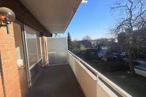 3 Zimmer Wohnung mit Balkon in zentraler Lage – Waldnieler Straße 35, 41068 Mönchengladbach – Vorschaubild 1