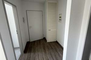Erstbezug nach Sanierung: 2-Zimmer-DG, teilmöbliert, neues Bad & Küche mit Fußbodenheizung – Die vollständige Adresse der Immobilie erhältst du vom Anbieter., 4357 Mockau-Süd, Leipzig – Vorschaubild 3