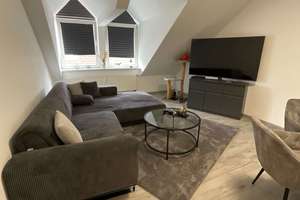 Viel Platz zum Leben & Arbeiten: Großzügige 4-Zimmer-DG-Wohnung mit Balkon in ruhiger Lage – Am Römerhof 13, 52441 Linnich – Vorschaubild 6