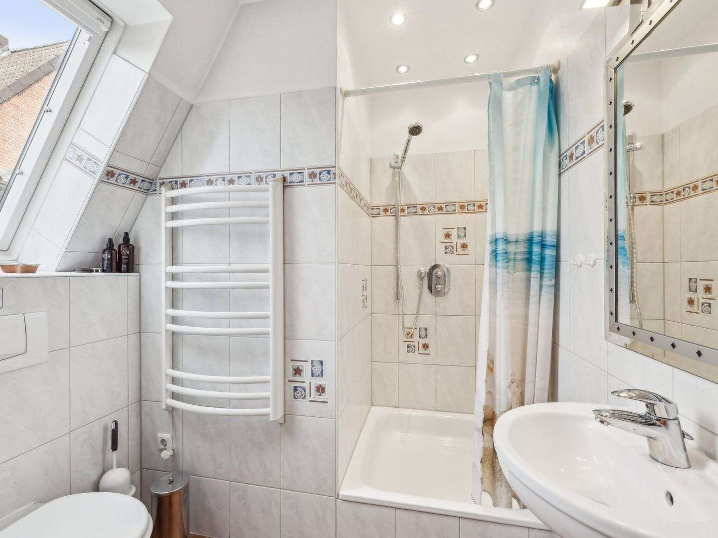 Immobilie in Braak - NEUER PREIS Außergewöhnliches Einfamilienhaus in Bestlage am Volksdorfer Wald in Hamburg-Meiendorf - Bild 0