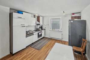 Zur Kapitalanlage: Große und gut vermietete 2-Zi.-Wohnung in ruhiger Wohnlage in Augsburg-Lechhausen – Die vollständige Adresse der Immobilie erhältst du vom Anbieter., 86169 Lechhausen-West, Augsburg – Vorschaubild 6