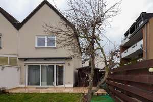 Reihenendhaus mit Splitlevel-Architektur, Garage, Garten und neuer Heizung – Die vollständige Adresse der Immobilie erhältst du vom Anbieter., 50126 Bergheim – Vorschaubild 2