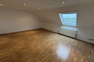Helles Reihenmittelhaus, gute Lage, 6 Zi, 1 Garage, 90455 N-Stadtteil Worzeldorf – Die vollständige Adresse der Immobilie erhältst du vom Anbieter., 90455 Kornburg, Worzeldorf, Nürnberg – Vorschaubild 16