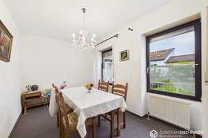 Großzügiger Winkelbungalow mit Einliegerwohnung in bester Lage – viel Privatsphäre und sofort bezugs – Regensburg – Vorschaubild 15