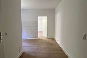 frisch renovierte, großzügige 2-Zimmer-Wohnung im Souterrain – Rutkamp 1-3, 24111 Russee, Kiel – Vorschaubild 4