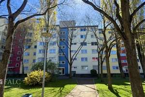 Familienfreundliche 4-Zimmer-Wohnung mit 2 Balkonen & Tiefgarage  in begehrter Lage von Köln-Zündorf – Die vollständige Adresse der Immobilie erhältst du vom Anbieter., 51143 Zündorf, Köln – Vorschaubild 12