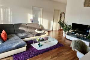 EXKLUSIVE WOHNUNG LUXURIÖS MÖBLIERT IN AUßERGEWÖHNLICHER LAGE SÜD-BALKON PARKETT NÄHE VOLKSGARTEN – Professor-Schwippert-Straße 5, 40591 Oberbilk, Düsseldorf – Vorschaubild 3