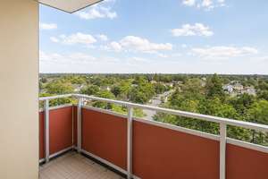 Lichtdurchflutete kernsanierte 1-Zimmer-Wohnung mit Balkon & Weitblick – bezugsfrei ab 01.08. – Muschelkalkweg 13, 12349 Buckow, Berlin – Vorschaubild 3