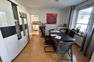 Zentral, trotzdem ruhig, möbliert, mit Balkon, Premiumküche - Möblierte 2- Zimmer-Wohnung mit Flair – Daniel-Schürmann-Straße 3, 42853 Mitte, Remscheid – Vorschaubild 2