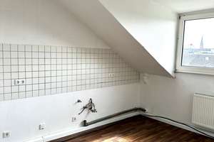 Zentrale, ruhige 2-Zi.-DG-Wohnung im Kolonie-Viertel (Wiesdorf) – 51373 Wiesdorf, Leverkusen – Vorschaubild 5