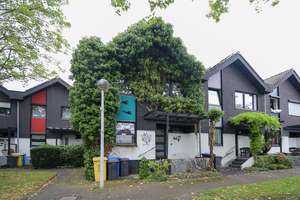Provisionsfrei - vermietetes Reihenendhaus mit Garage in Bonn-Tannenbusch – Die vollständige Adresse der Immobilie erhältst du vom Anbieter., 53119 Tannenbusch, Bonn – Vorschaubild 1