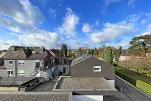 Gepflegtes Einfamilienhaus mit Platz für die ganze Familie | Große Doppelgarage, EBK & neues Bad – Heilbronn (Kreis) – Vorschaubild 6