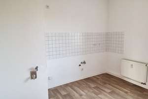 Wunderschöne Erdgeschosswohnung mit Balkon – Uferstr. 38, 9126 Lutherviertel, Chemnitz – Vorschaubild 2