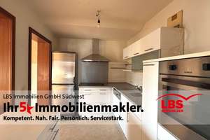 Bezugsfreie 4,5-Zimmer-DG-Wohnung in Grötzingen mit 4 Balkonen & einem Stellplatz – Die vollständige Adresse der Immobilie erhältst du vom Anbieter., 76229 Grötzingen, Karlsruhe – Vorschaubild 4