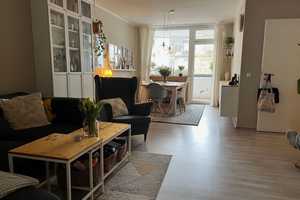 Charmante 3-Zimmer-Wohnung im Zentrum von Mönchengladbach – Mönchengladbach – Vorschaubild 1