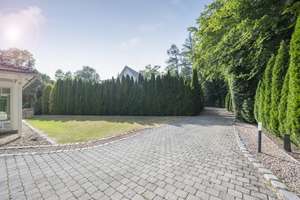 PREISREDUZIERUNG Sonnenlage, Villa auf parkähnlichem Grundstück, Pool, Solar, von Privat – Die vollständige Adresse der Immobilie erhältst du vom Anbieter., 82031 Grünwald – Vorschaubild 34