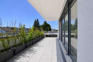 Mehrgenerationen-Villa mit Pool, Penthouse und außergewöhnlichem Wohnkomfort – Die vollständige Adresse der Immobilie erhältst du vom Anbieter., 81825 Gartenstadt Trudering, München – Vorschaubild 21