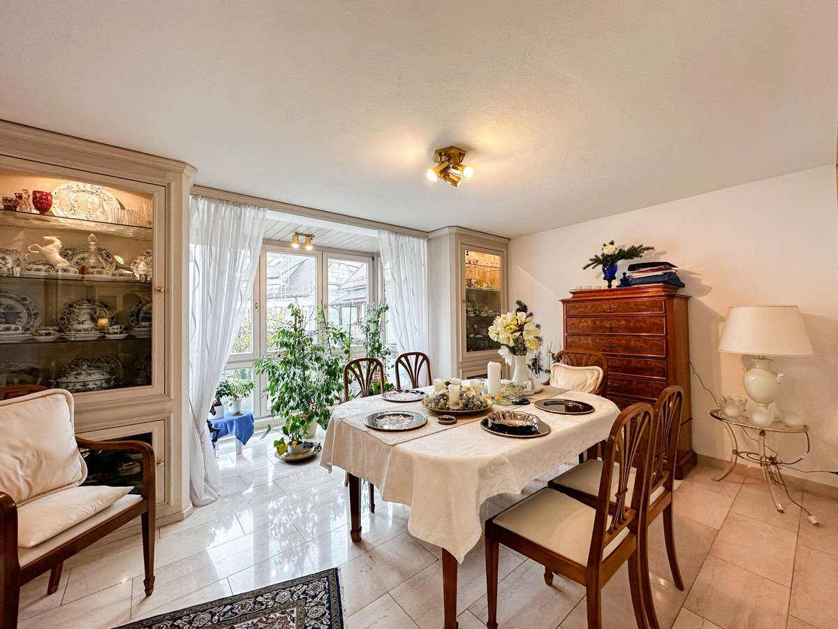 Immobilie in Friedrichshafen - Attraktive Wohnung mit Praxis in Friedrichshafen–Vielseitige Nutzungsmöglichkeiten nahe dem Bodensee - Bild 1