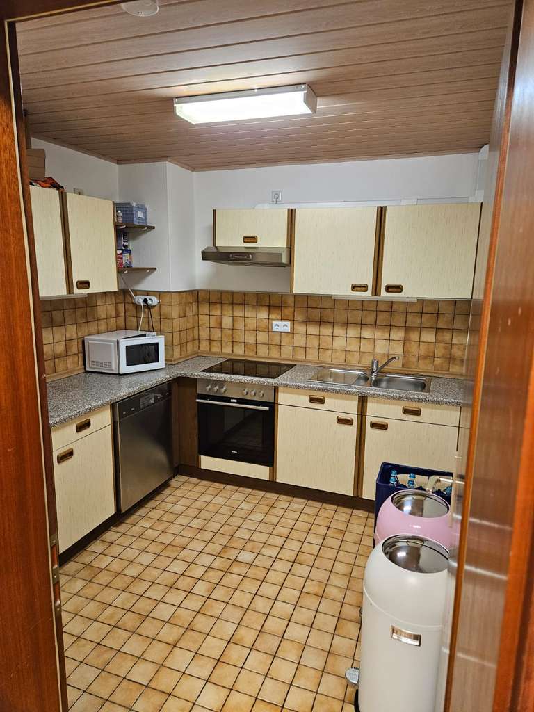 Immobilie in Burglengenfeld - Geräumiges 9-Zimmer Haus in Burglengenfeld mit Garage - Bild 3