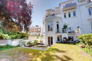 Harvestehude: Exklusive Gartenwohnung mit Villencharakter & privatem Garten an der Außenalster