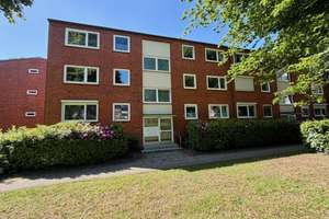 Hamburg-Niendorf: 3-Zimmer im I. Obergeschoss mit Balkon