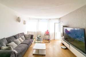 ETAGE FÜNF. MIT BLICK INS GRÜN. – Die vollständige Adresse der Immobilie erhältst du vom Anbieter., 41239 Schrievers, Mönchengladbach – Vorschaubild 2