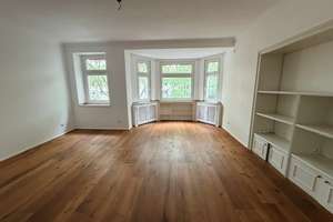 ***IHR PLATZ FÜR KREATIVE WOHN(T)RÄUME - TOLLE 3 ZIMMER WOHNUNG MIT TERRASSE*** – Lindemannstraße 39, 40237 Düsseltal, Düsseldorf – Vorschaubild 3