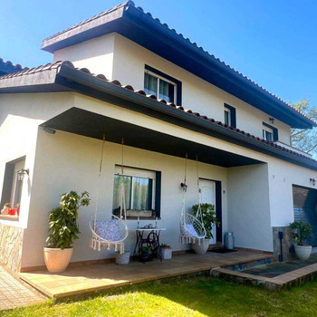 Charmantes Haus mit Garten und einzigartigen Räumen in Vilobí