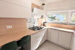 Stilvoll modernisierte Wohnung mit Balkon und Einbauküche in Düsseldorf  – Die vollständige Adresse der Immobilie erhältst du vom Anbieter., 40589 Holthausen, Düsseldorf – Vorschaubild 4