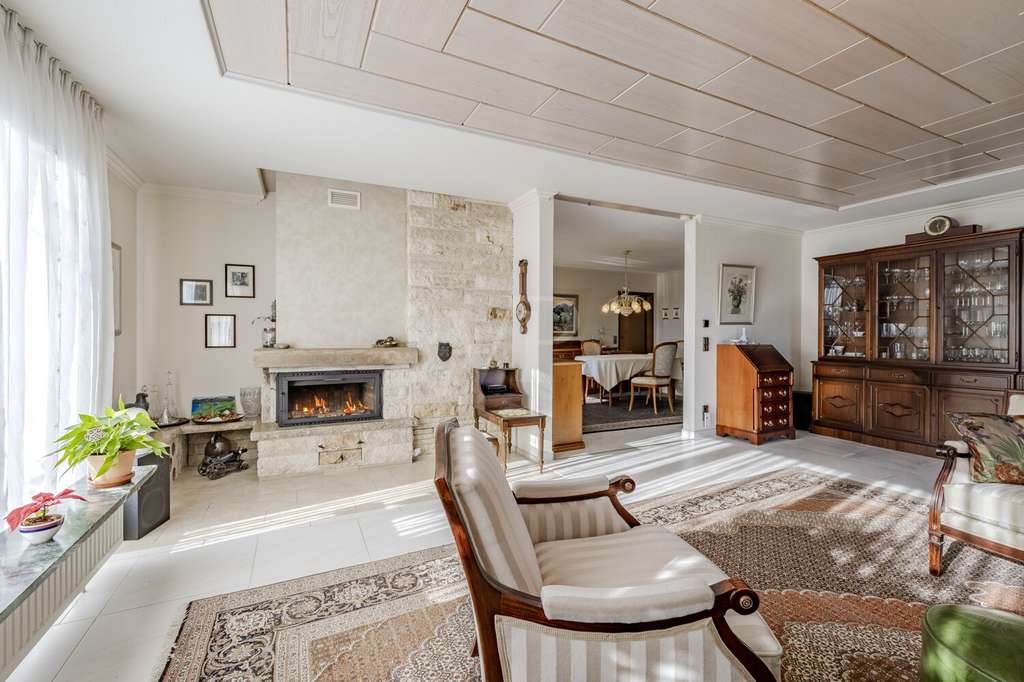 Immobilie in Aichwald - Naturnah wohnen, großzügig leben – Einfamilienhaus mit Blick ins Grüne - Bild 4