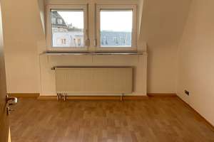 Renovierte, ruhige, lichtdurchflutete 4-Zimmer-Wohnung mit Blick über Stuttgart – Werastraße 109, 70190 Kernerviertel, Stuttgart – Vorschaubild 3