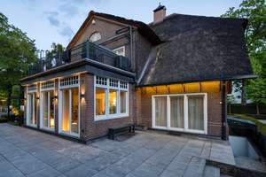 Reetgedeckte Fabrikantenvilla am Krefelder Stadtwald – ein Anwesen von absoluter Seltenheit! – Die vollständige Adresse der Immobilie erhältst du vom Anbieter., 47800 Bockum, Krefeld – Vorschaubild 53
