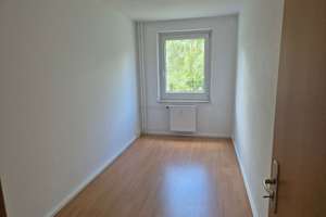 Familienfreundliche 3-Raum-Wohnung mit Balkon sucht nette Mieter – 4249 Großzschocher, Leipzig – Vorschaubild 7