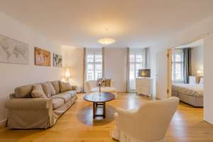 Repräsentative Wohnung in Mitte – Die vollständige Adresse der Immobilie erhältst du vom Anbieter., 10117 Mitte (Ortsteil), Berlin – Vorschaubild 2