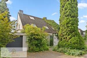 Einfamilienhaus mit Entwicklungspotenzial in Top Lage von Düsseldorf-Wittlaer