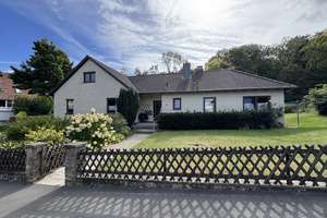 Salzgitter-Bad / Großes Ein.-bis Zweifamilienhaus in traumhafter und repräsentativer Waldrandl