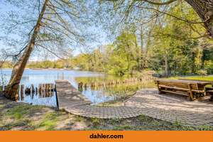 Lakefront Duplex-Penthouse mit privaten Spa und direktem Seezugang