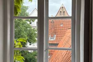 Stilvoll wohnen in einem der baugeschichtlich wertvollsten  Kaufmannshäuser  der Lübecker Altstadt – Königstraße 30, 23552 Innenstadt, Lübeck – Vorschaubild 25