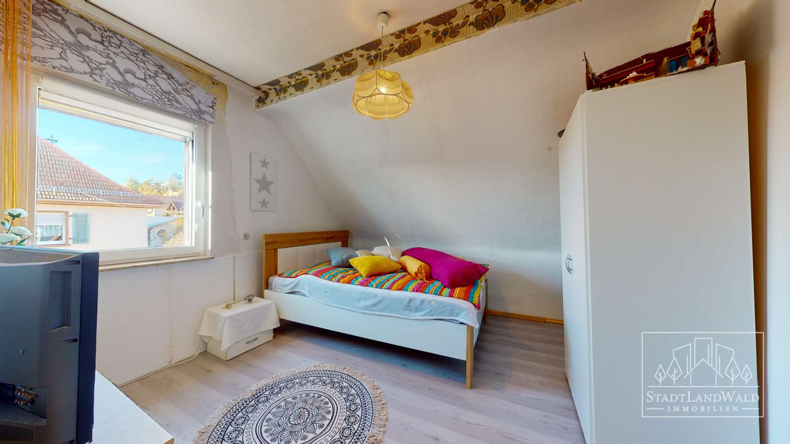 Immobilie in Fischbach bei Dahn - Geräumige Doppelhaushälfte mit Garage, Terrasse und Garten in Fischbach - Bild 1