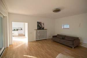 ESCHERSHEIM: Kleine Villa mit großem Garten! – Die vollständige Adresse der Immobilie erhältst du vom Anbieter., 60431 Eschersheim, Frankfurt am Main – Vorschaubild 8