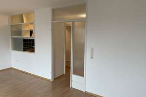 Helle 2-Zimmer-Wohnung mit Domblick in zentraler ruhiger Lage in Kölner Innenstadt – Die vollständige Adresse der Immobilie erhältst du vom Anbieter., 50670 Altstadt/Nord, Köln – Vorschaubild 3